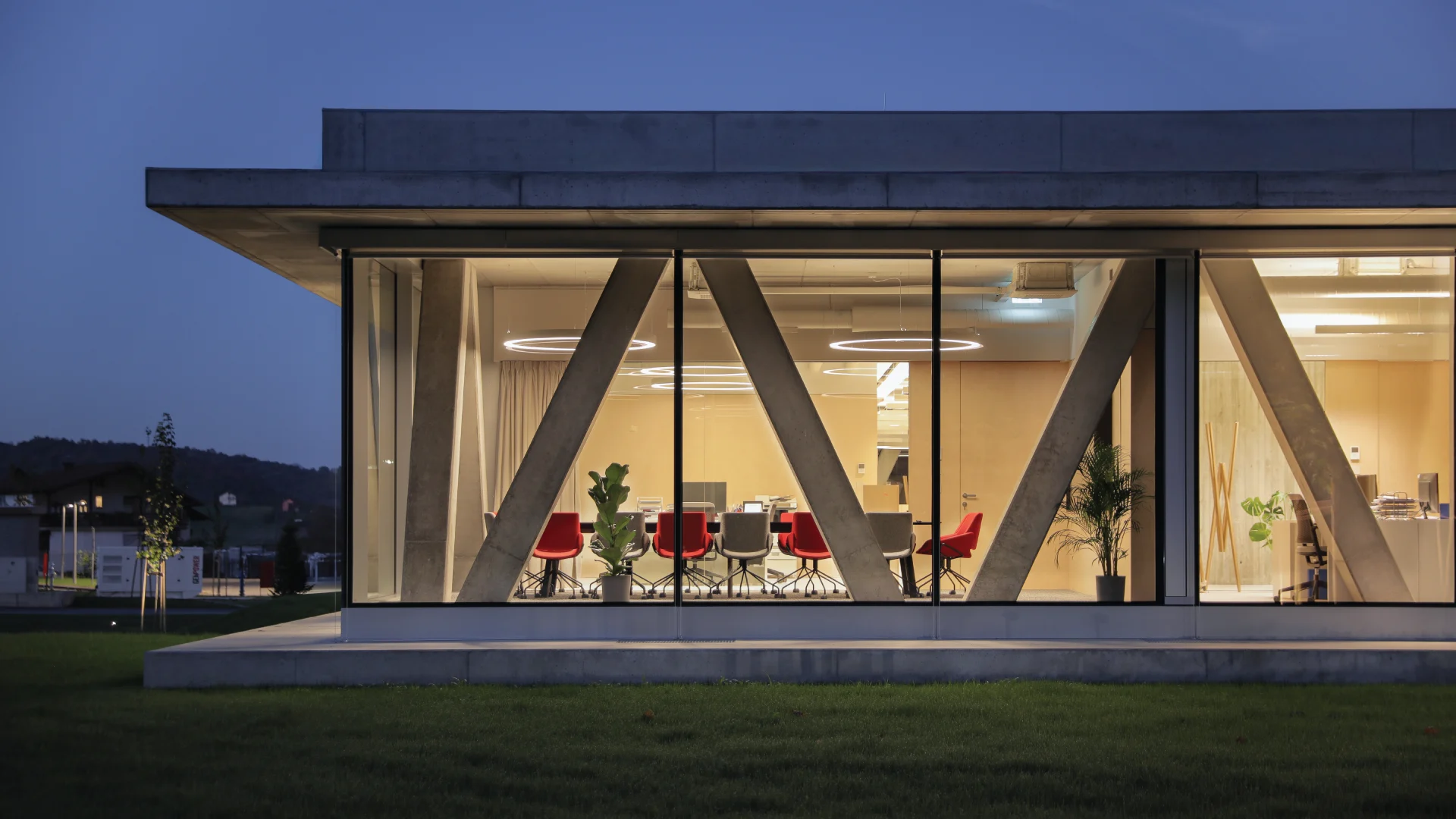 yvehylfdqnsz3mrrpxcc_png