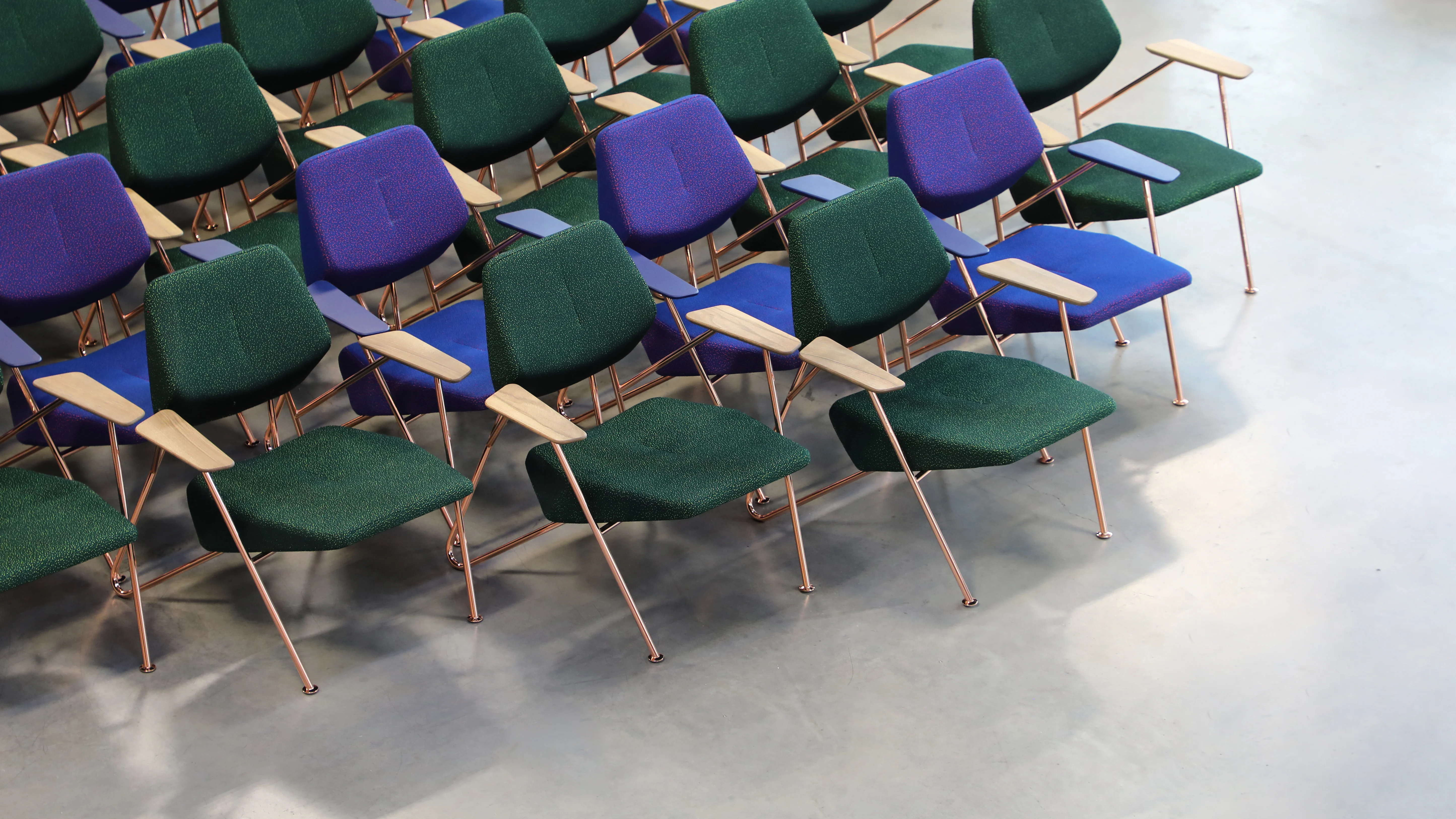 tpwy4peu4uyv25rwlqid_jpg