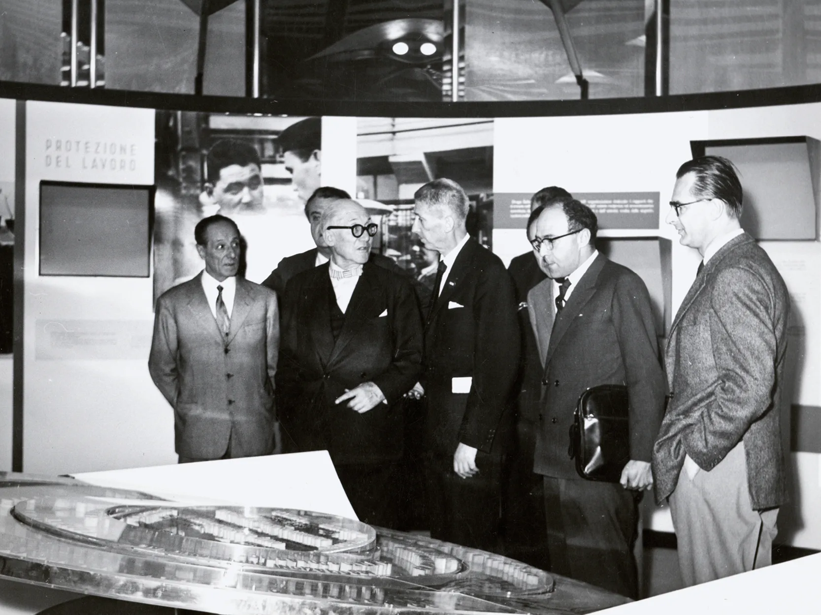 61_Timeline 4x33_jpg